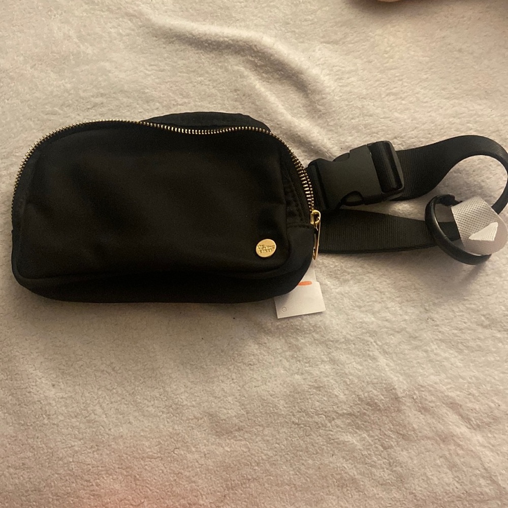 Black unused Fanny pack